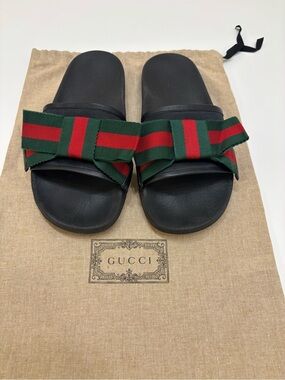 Gucci Black Slides with Signature Green & Red Bow